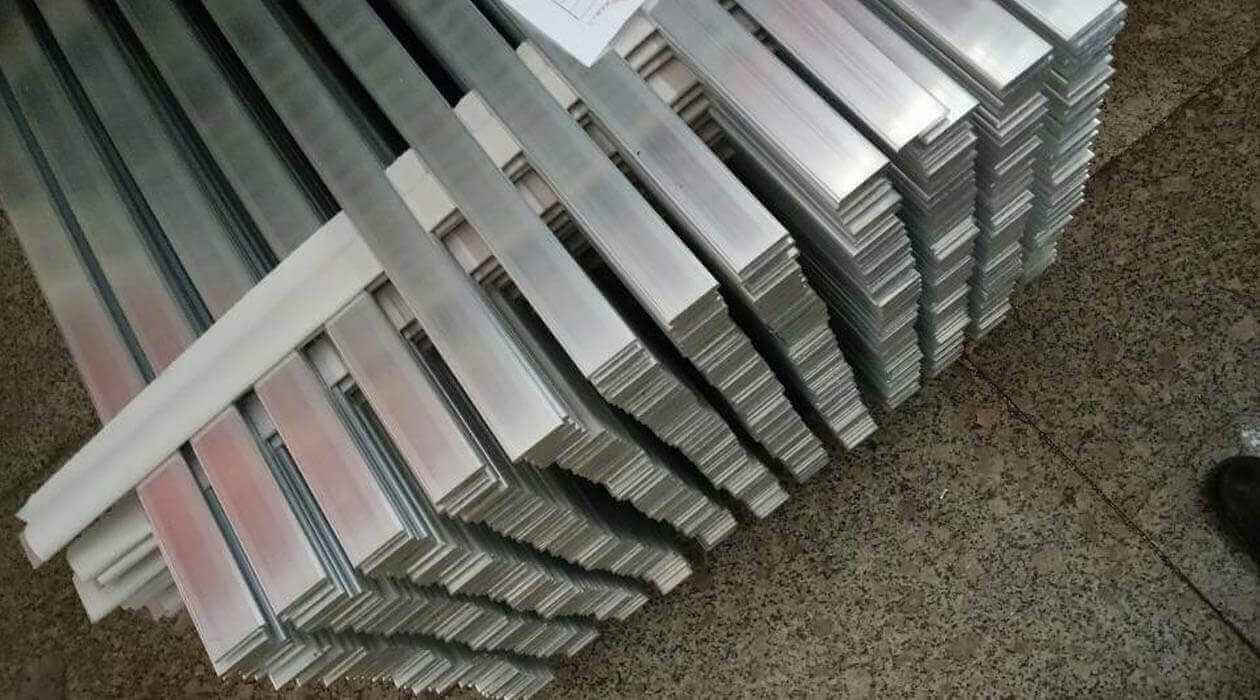 Alloy Steel Flat Bar Manufacturer in Manesar